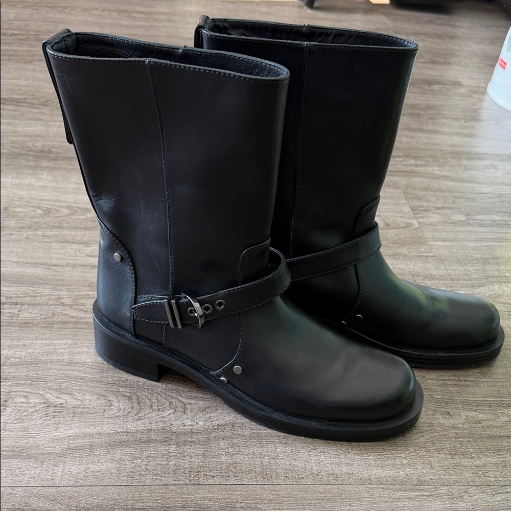 Stuart WEITZMAN
Maverick buckled leather ankle boots - Picture 5 of 9